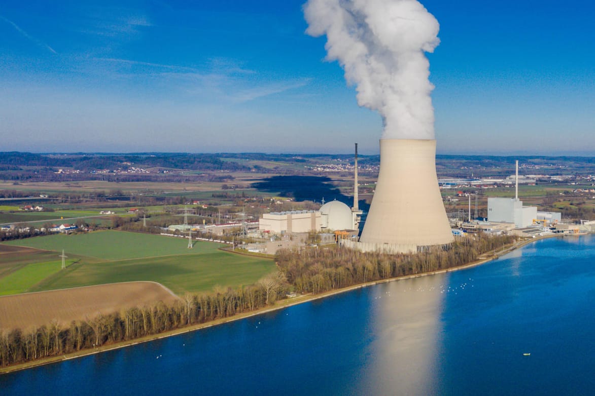 Das Kernkraftwerk Isar 2: Der Meiler gehört zu den letzten drei noch aktiven AKW in Deutschland.