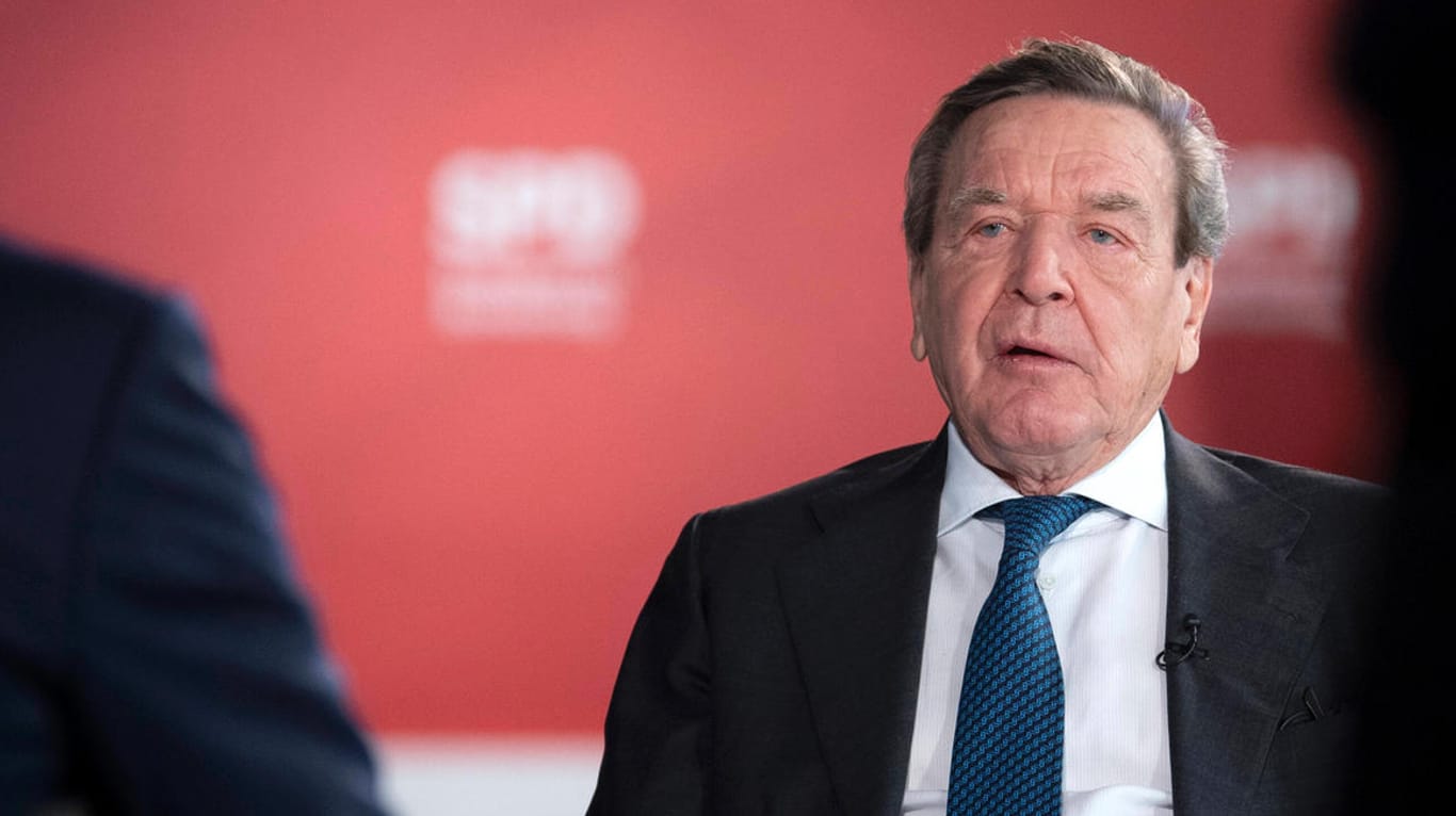 Gerhard Schröder: Der Ex-Bundeskanzler weigert sich beharrlich, sich deutlich von Russland und Wladimir Putin zu distanzieren.