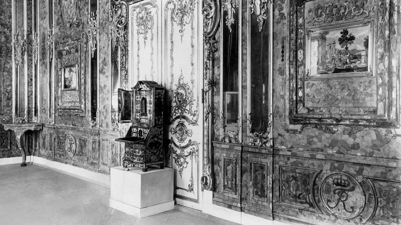1942: In diesem Jahr wurde das im Königsberger Schloss aufgebaute Bernsteinzimmer mit diesem Bild dokumentiert.