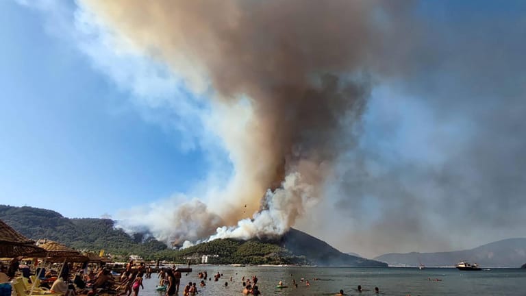 Waldbrand in der südlichen Türkei im Juli 2021:In diesem Jahr scheint sich das Land besser vorzubereiten.