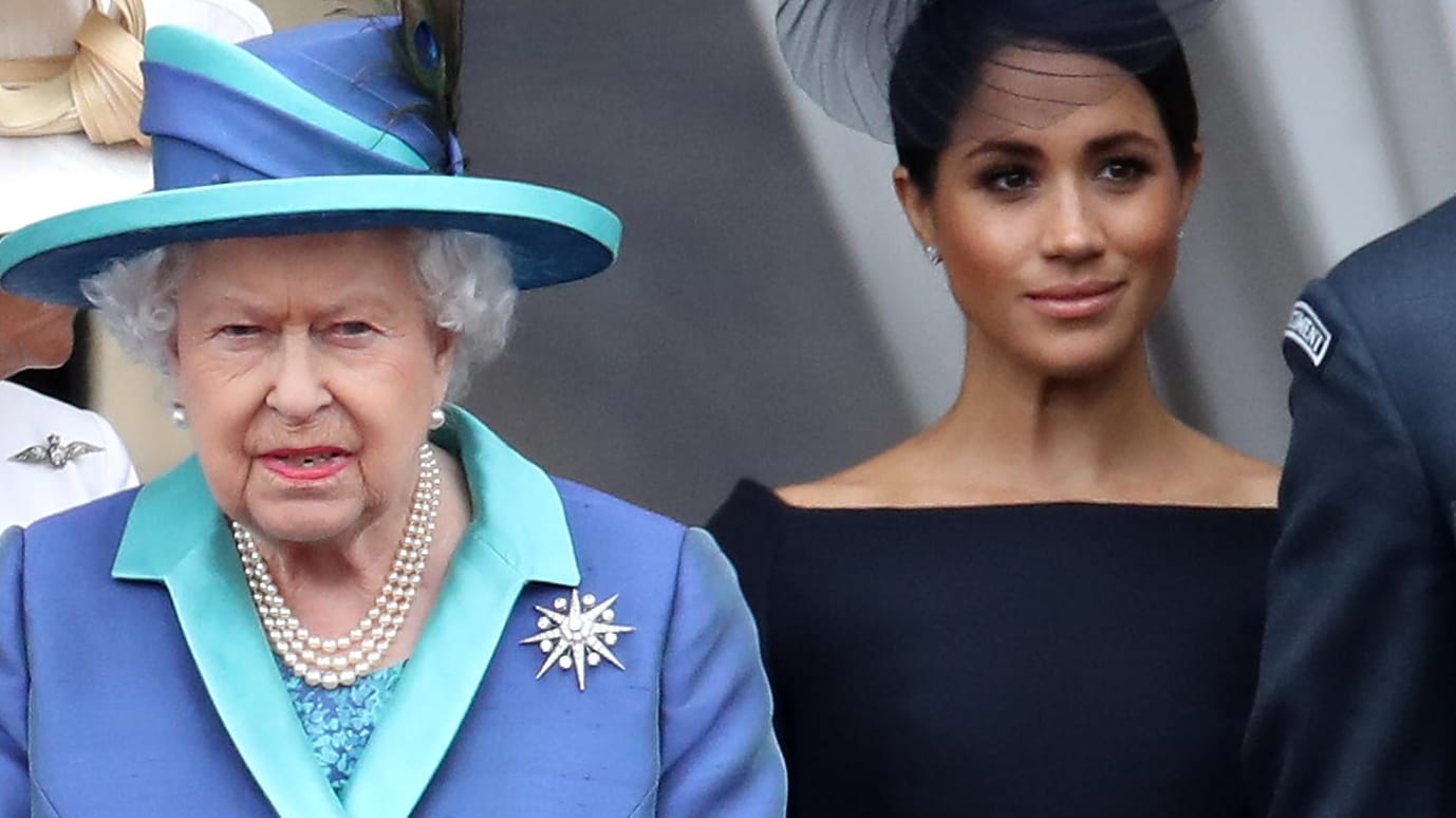 Queen Elizabeth II. und Herzogin Meghan: Ein neues Enthüllungsbuch dreht sich um das vermeintlich schwierige Verhältnis der Royals. Queen Elizabeth II. und Herzogin Meghan: Ein neues Enthüllungsbuch dreht sich um das vermeintlich schwierige Verhältnis der Royals.