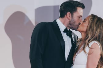 Ben Affleck und Jennifer Lopez: Das Paar hat geheiratet.