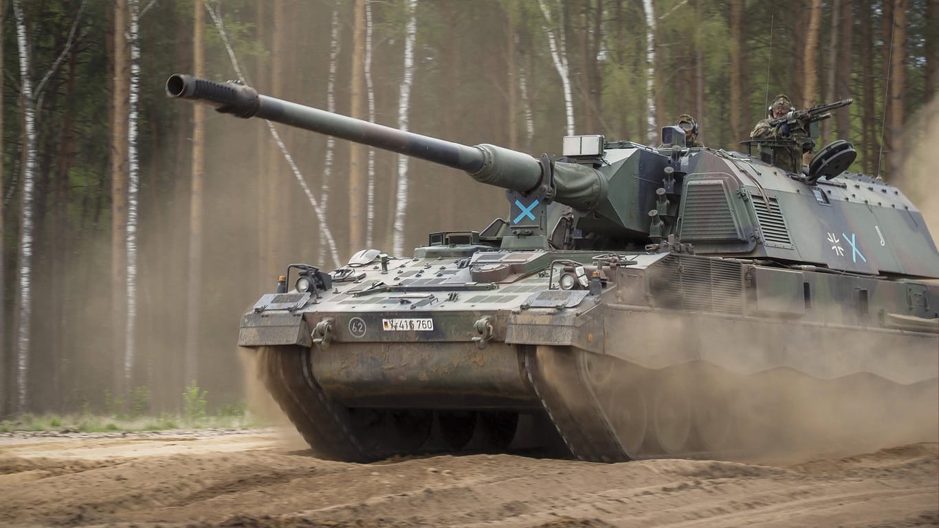 Panzerhaubitze 2000 (Archivbild): Sieben Exemplare hat die Bundeswehr der ukrainischen Armee übergeben.