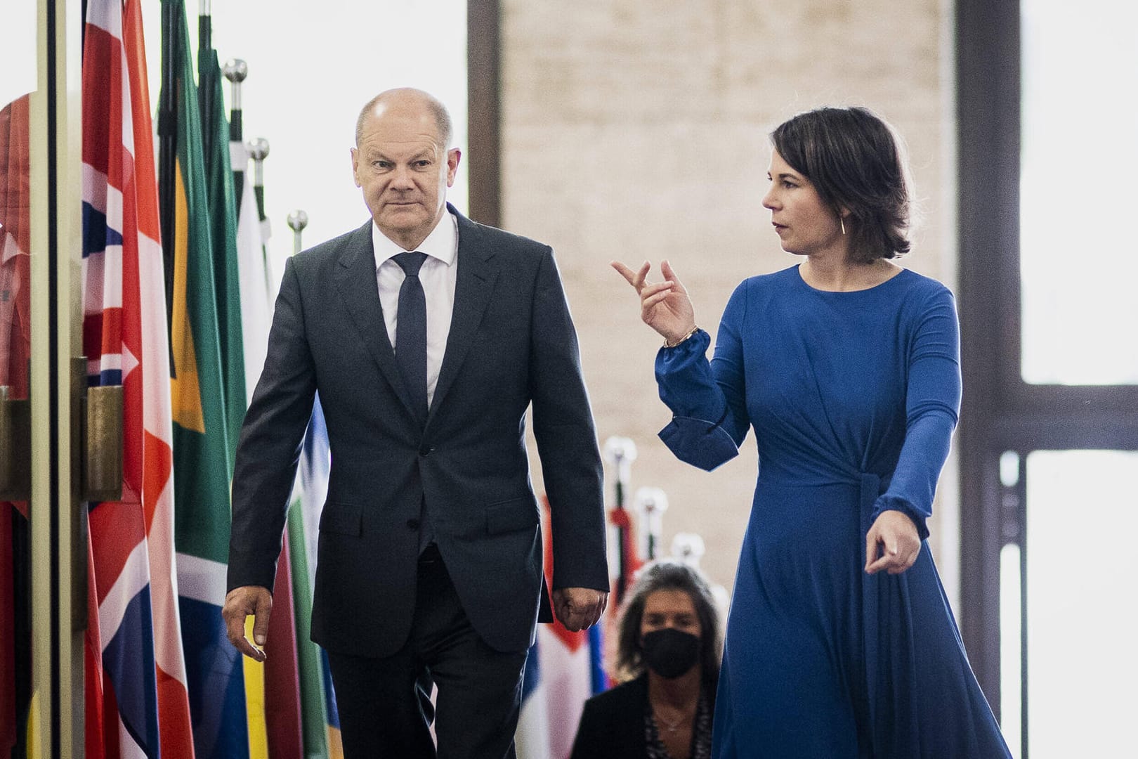 Bundeskanzler Olaf Scholz (l) und Außenministerin Annalena Baerbock: "Niemand kann zufrieden sein damit, dass auch bei uns der Anteil der Kohleverstromung gerade wieder steigt."