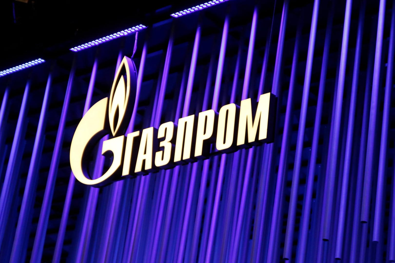 Gazprom-Logo (Symbolbild): Der Staatskonzern will sich wohl vor juristischen Klagen schützen. Gazprom-Logo (Symbolbild): Der Staatskonzern will sich wohl vor juristischen Klagen schützen.