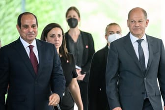 Abdel Fattah al-Sisi, Präsident von Ägypten (l) und Bundeskanzler Olaf Scholz: Der ägyptische Präsident hat Deutschland angeboten, Gas zu liefern.