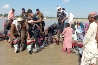 Unglück in Pakistan: Während einer Hochzeitsfeier verunglückte das Boot auf dem Indus-Fluss.