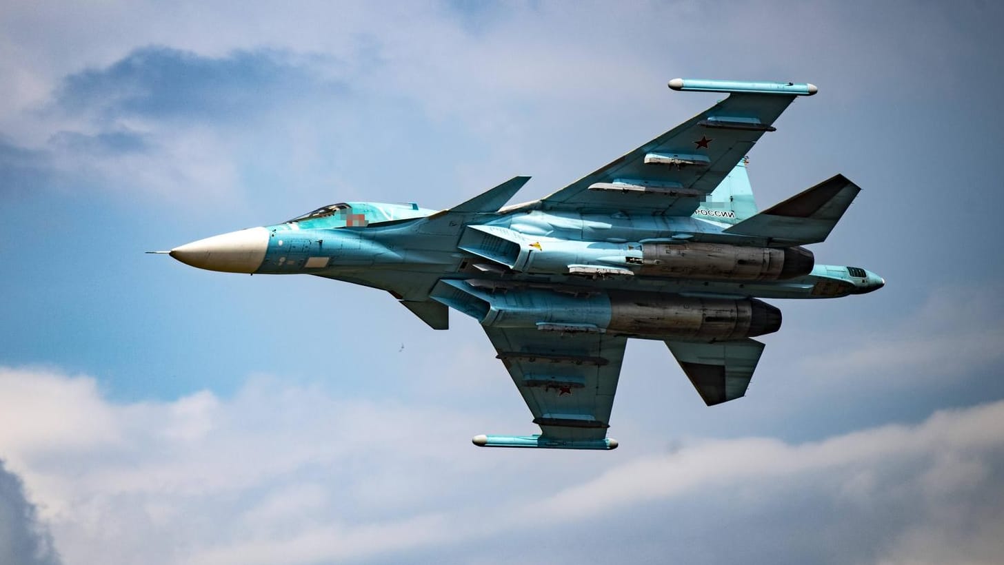 Ukraine-Krieg: Rätsel um ukrainische Angriffe auf russische Luftwaffe