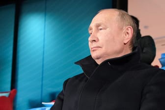 Wladimir Putin: Russlands Machthaber ist krank, vermutet der britische Russland-Experte John Sweeney.