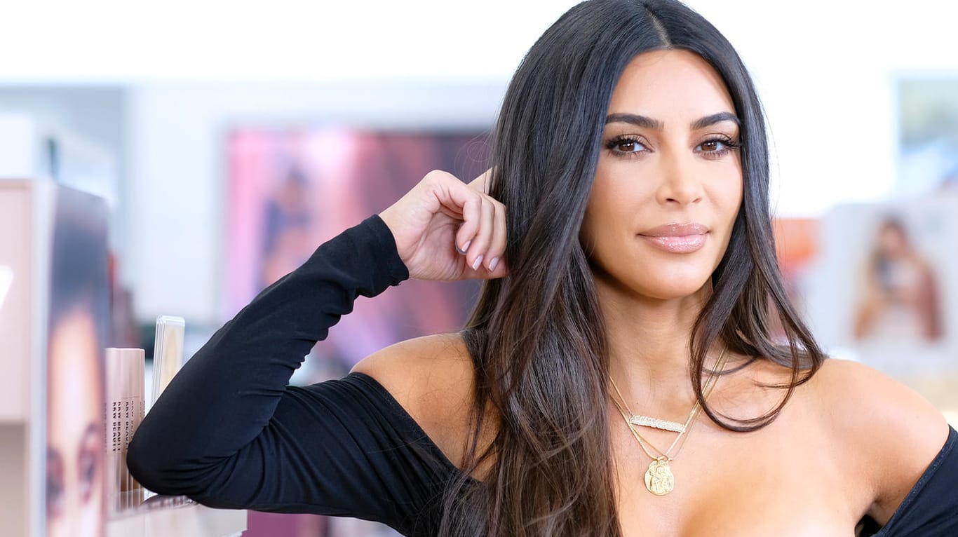 Kim Kardashian: Bis auf "ein wenig Botox" habe sie nie etwas in ihrem Gesicht machen lassen.