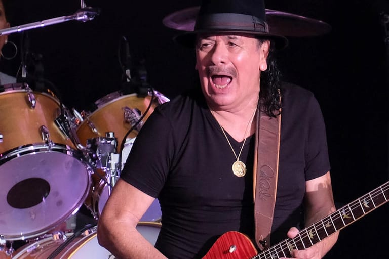 Carlos Santana: Er ist einer der bekanntesten Gitarristen der Rockmusik.