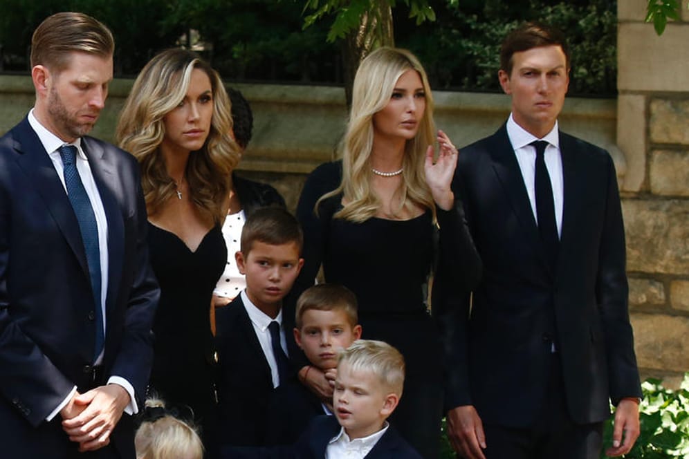 Ivana Trumps Familie bei der Trauerfeier in New York.