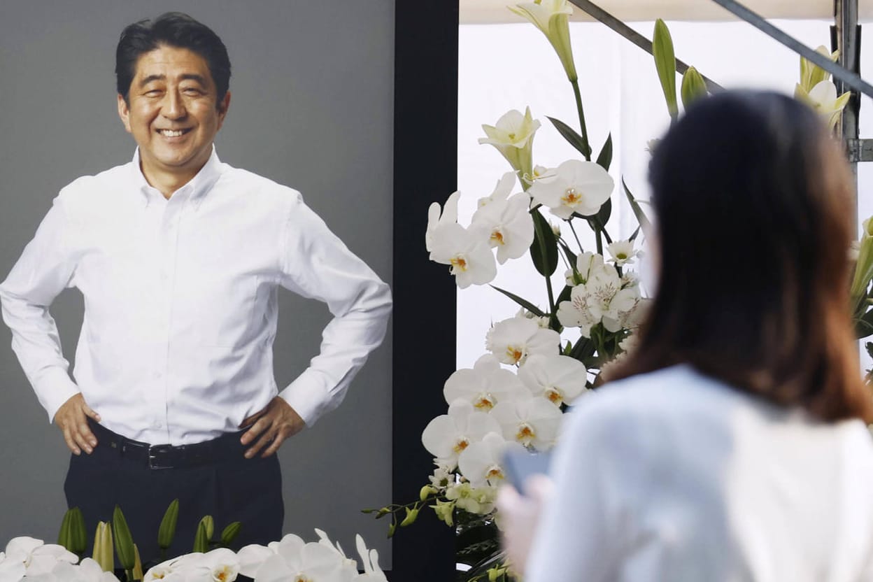 Gedenken an Shinzo Abe: Der japanische Ex-Regierungschef wurde am 8. Juli getötet.