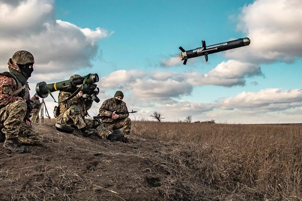 Ukrainische Soldaten während einer Militärübung in der Region Donezk: Die USA wollen weitere Raketenwerfer bereitstellen.