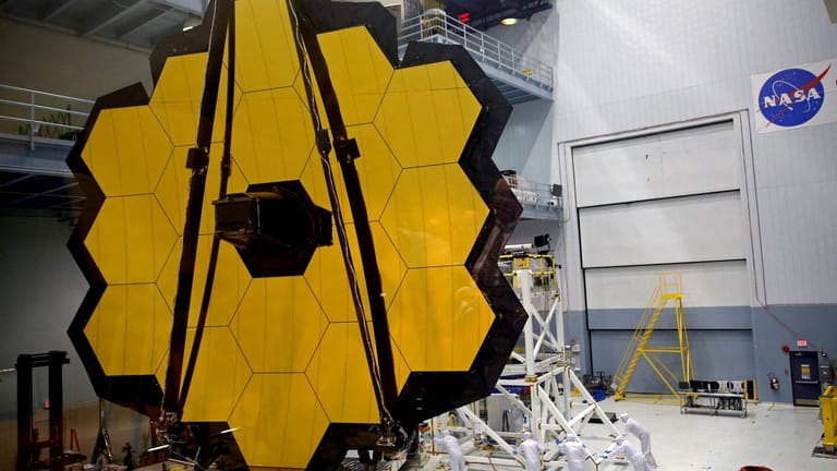 James-Webb-Teleskop: Nach jahrzehntelanger Vorbereitung wurde es im Dezember in den Weltraum entsandt.