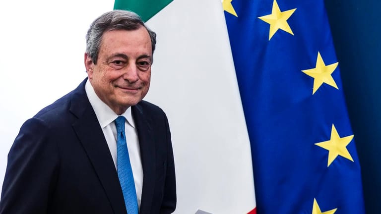 Mario Draghi (Archiv): Was bedeutet der Rücktritt des früheren Chefs der Europäischen Zentralbank für die EU?