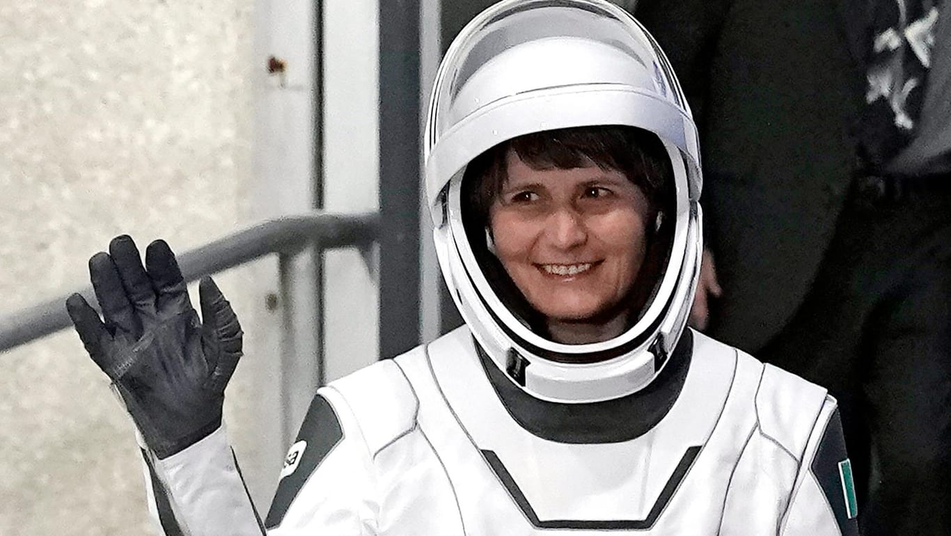 Samantha Cristoforetti: Als erste Europäerin hat die Esa-Astronautin die Internationale Raumstation ISS für einen mehrstündigen Außeneinsatz verlassen.