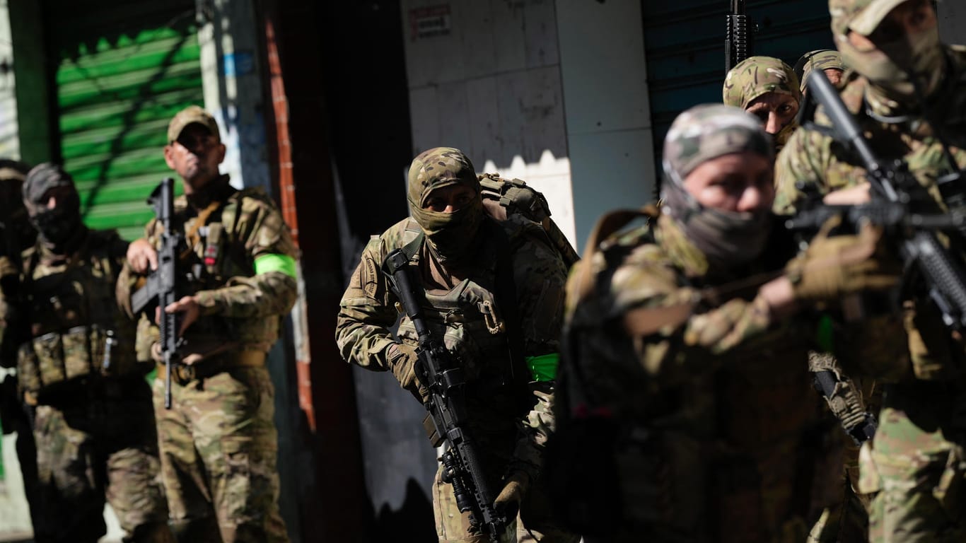 Unruhen in einer Favela in Brasilien: Mindestens 18 Menschen wurden bei einem Polizeieinsatz getötet.