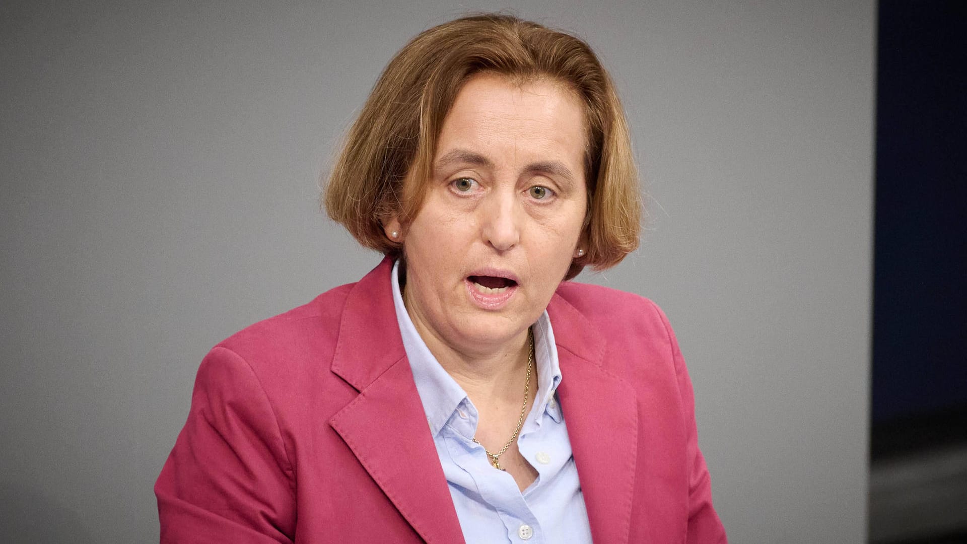 Beatrix von Storch: Ihr Onkel wird gesucht.