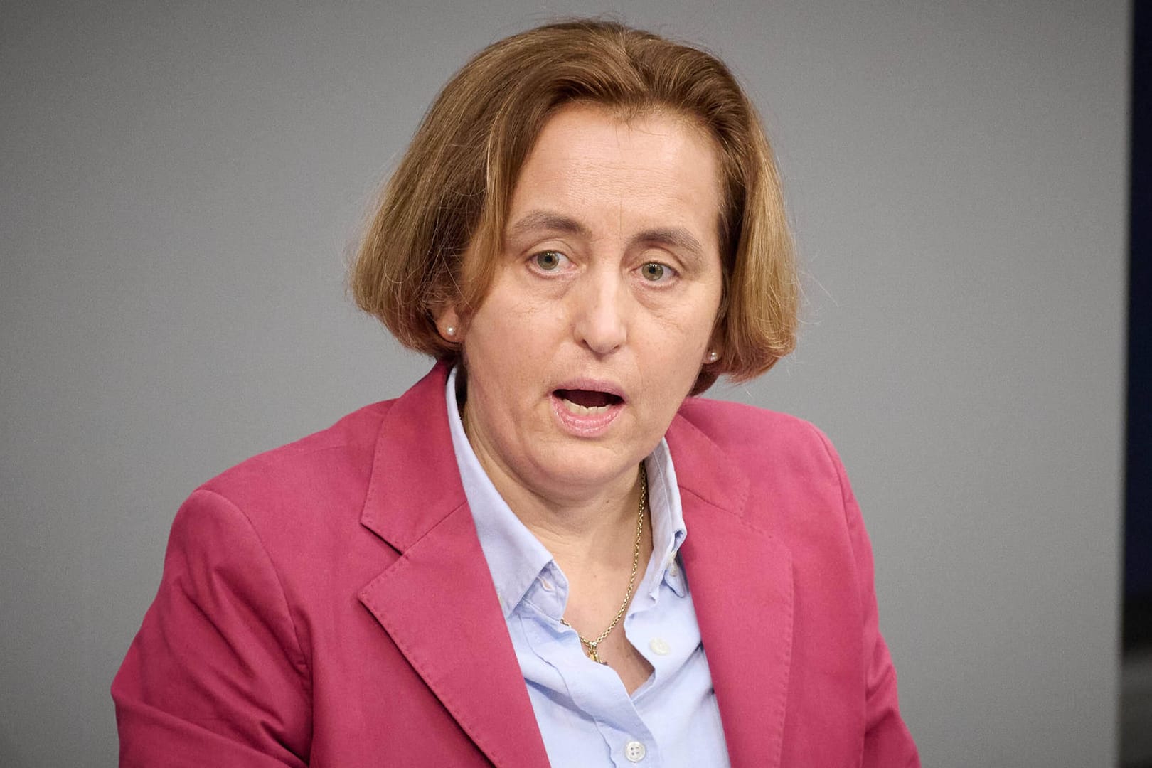 Beatrix von Storch: Ihr Onkel wird gesucht.