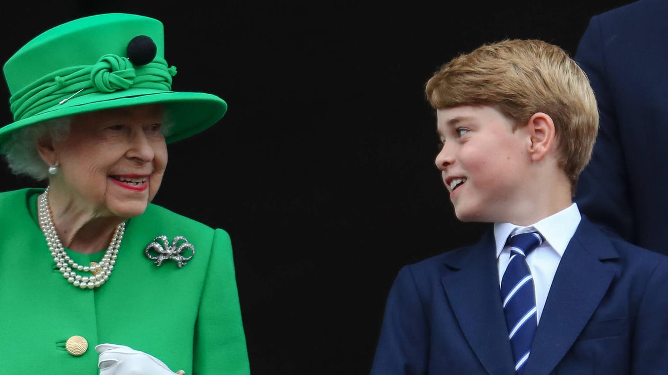 Queen Elizabeth II. und Prinz George: Die Monarchin gratuliert ihrem Urenkel zum Geburtstag.