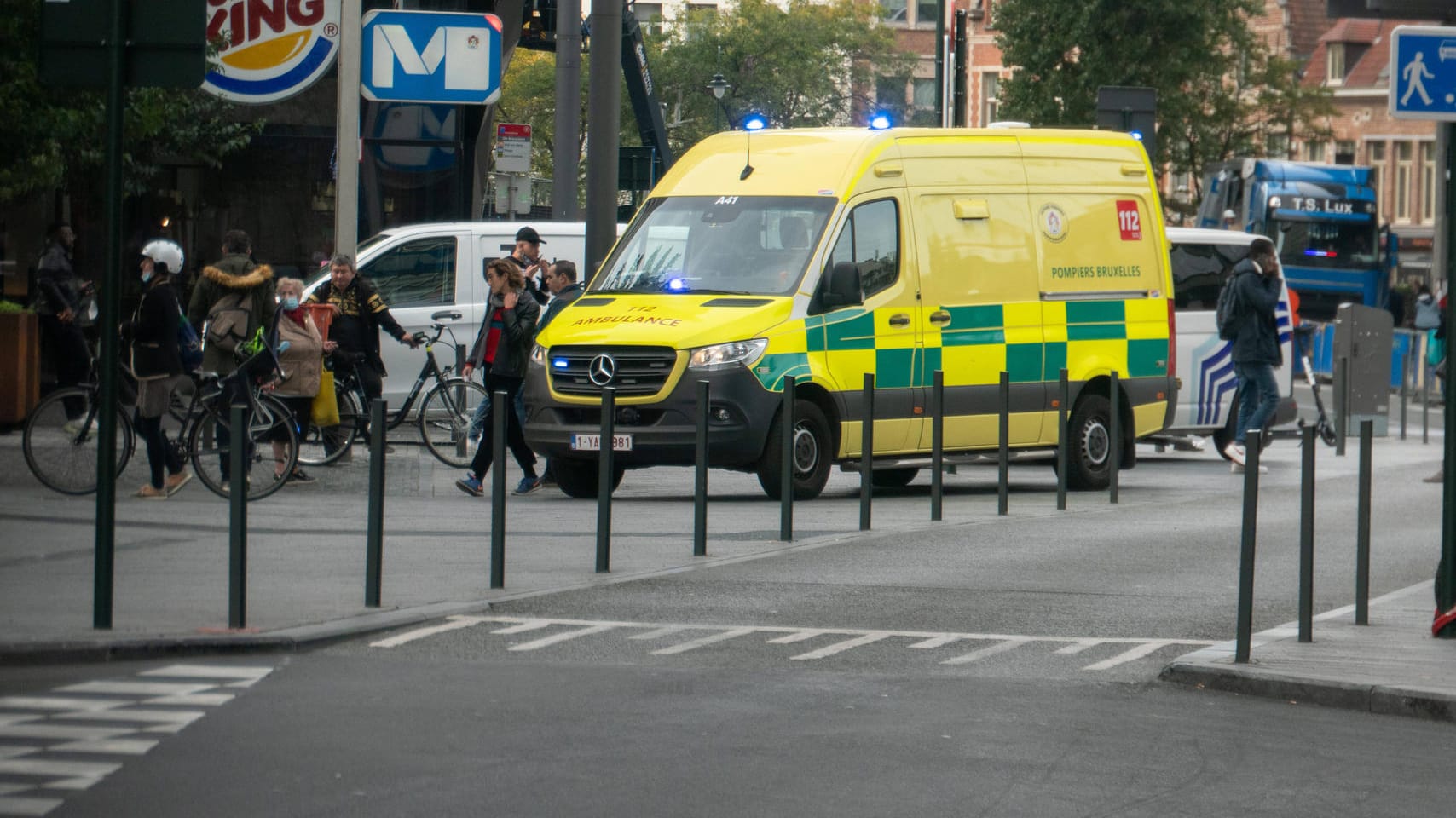 Krankentransporter in Belgien: Elf Menschen mussten ins Krankenhaus (Symbolbild). Krankentransporter in Belgien: Elf Menschen mussten ins Krankenhaus (Symbolbild).