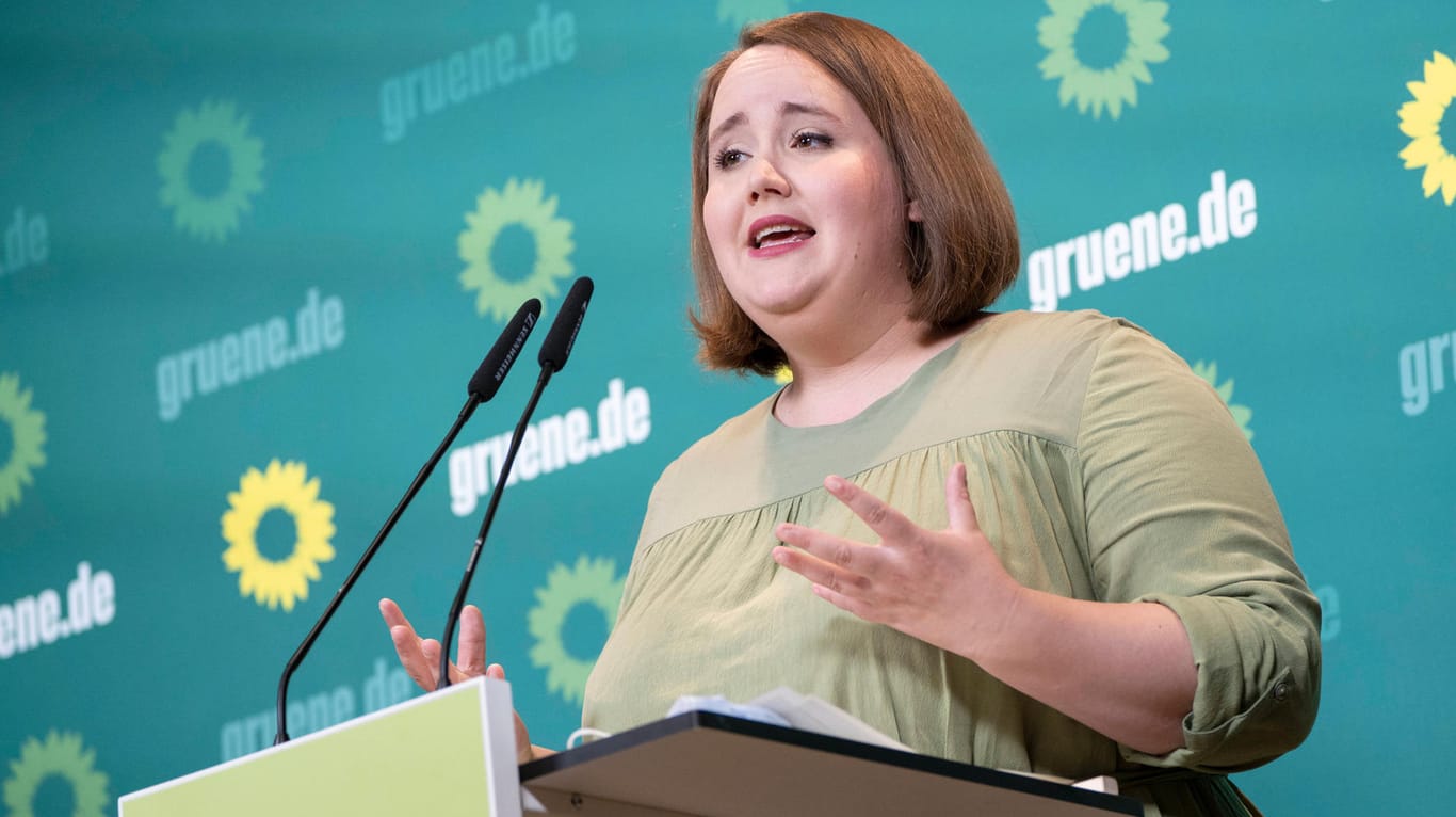 Ricarda Lang, Grünen-Vorsitzende: Sie schlägt vor, auf klimaschädliche Subventionen zu verzichten, um das Ticket zu finanzieren.