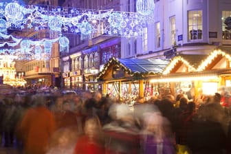 Der Weihnachtsmarkt im britischen Birmingham: Hier soll es zu einer lebensverändernden Samonellenvergiftung gekommen sein.