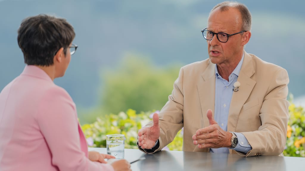 Friedrich Merz im ZDF-Sommerinterview: Der CDU-Chef sagt eine Laufzeitverlängerung der Kernkraftwerke voraus.