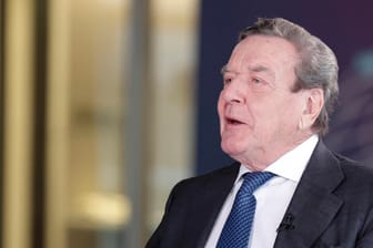 Altkanzler Gerhard Schröder: Wegen seiner Beziehungen zu Russland steht er in der Kritik. (Archivbild)