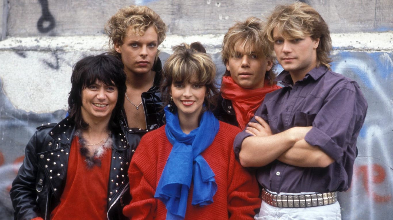 Die Band Nena 1984 (v.l.): Copyright: Carlo Karges, Uwe Fahrenkrog-Petersen, Nena, Rolf Brendel und Jürgen Dehmel.