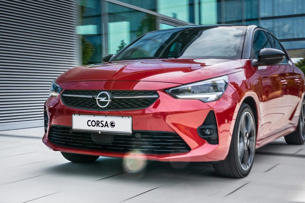 Opel Corsa-e: Das Elektroauto gibt es nun in Frankreich im Abo. Der Stellantis-Konzern will sein Angebot auf andere Länder ausweiten.
