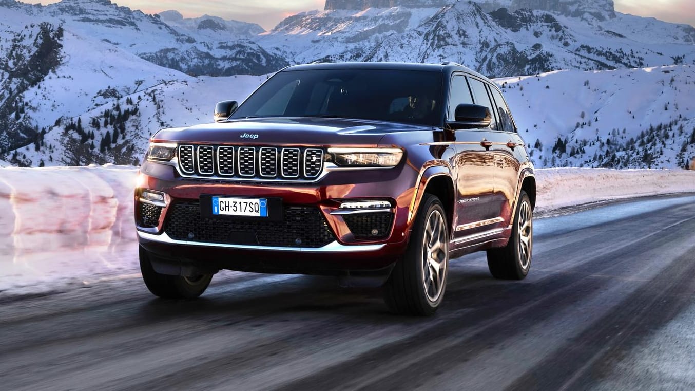 Mit Batterieunterstützung: Der neue Grand Cherokee (Markteinführung im Herbst 2022) kommt ebenfalls als Plug-in-Hybrid.