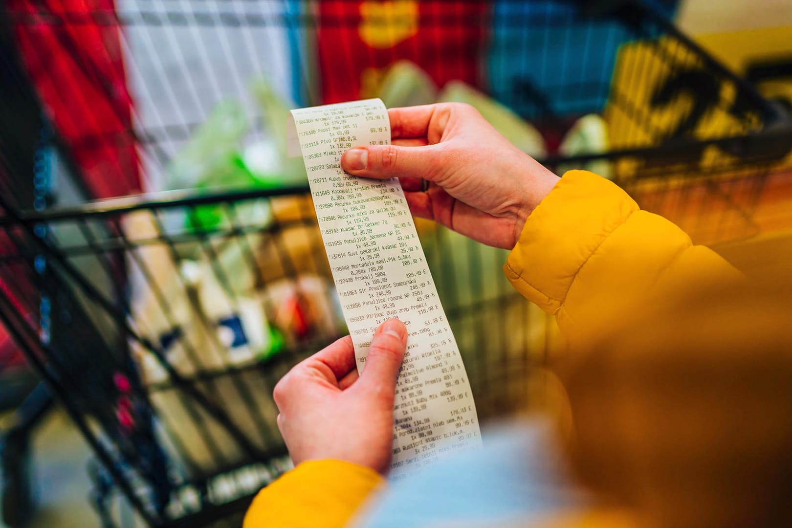 Geld sparen: Viele Deutsche achten zurzeit besonders darauf, wie viel sie für ihren Einkauf ausgeben.