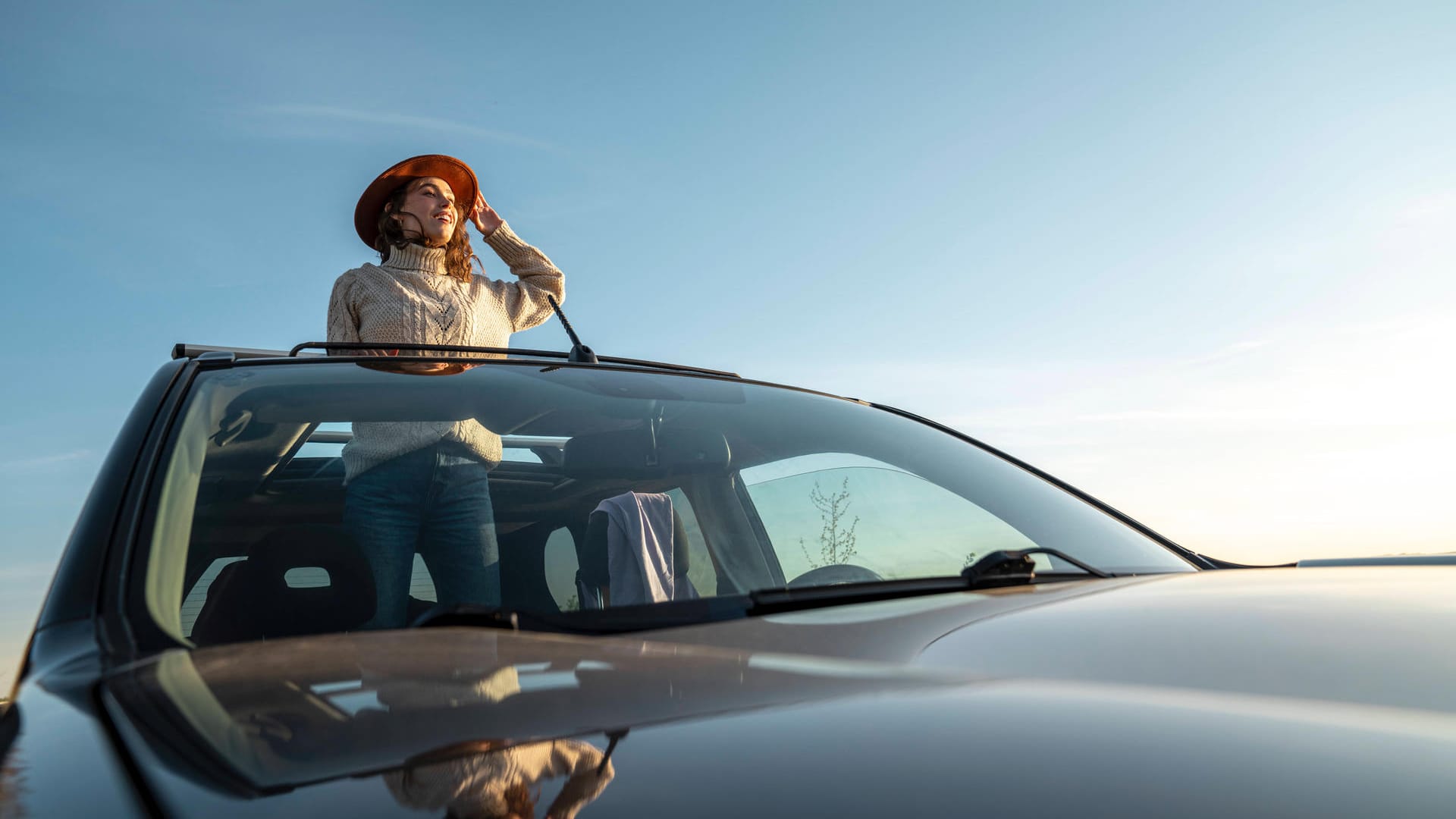 Junge Menschen und Autos: Das Verhältnis bleibt gut.