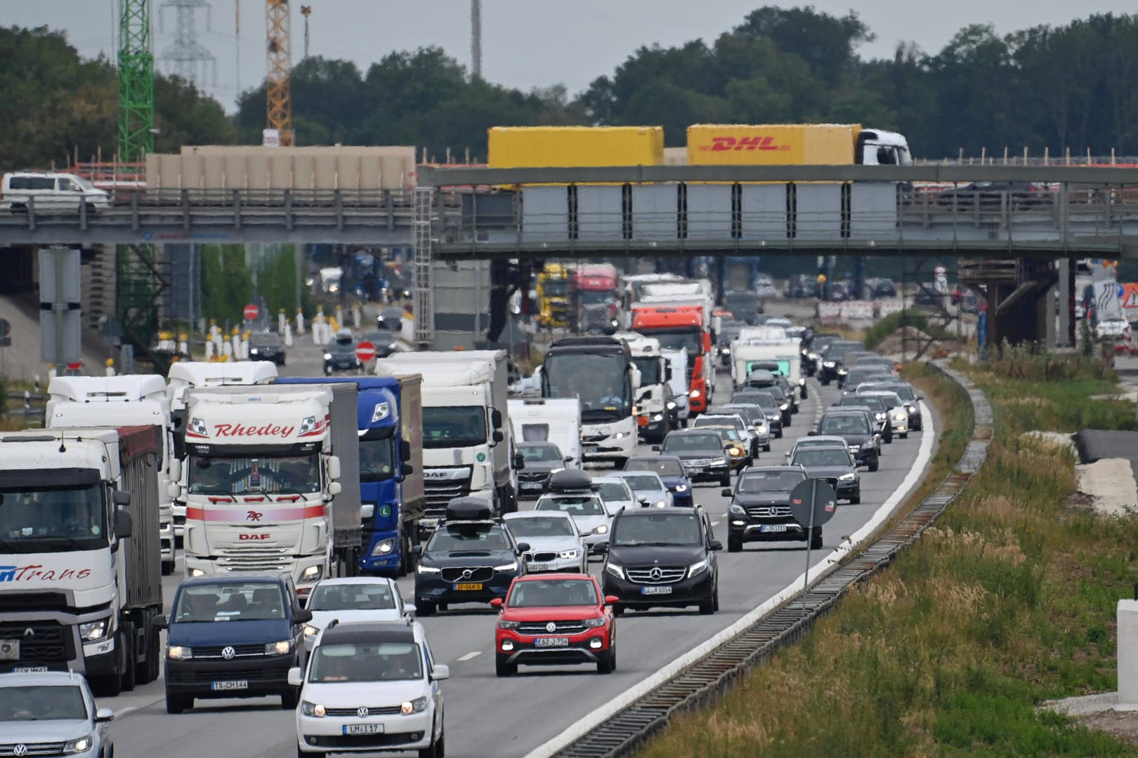 Stauwarnung: Auf bestimmten Autobahnen ist es jetzt besonders voll.