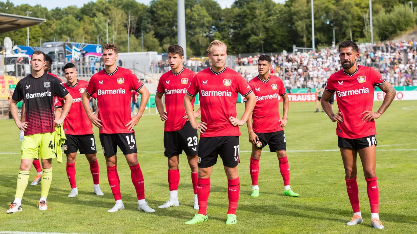 Das Team um Stürmerstar Patrick Schick ist nach der ersten Pokalrunde aus dem Wettbewerb ausgeschieden.