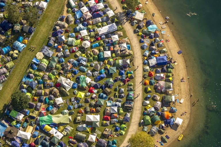 Blackfoot Beach am Fühlinger See: Der beliebte Badestrand befindet sich in unmittelbarer Nähe zur Veranstaltungsfläche des Summerjam-Festivals.