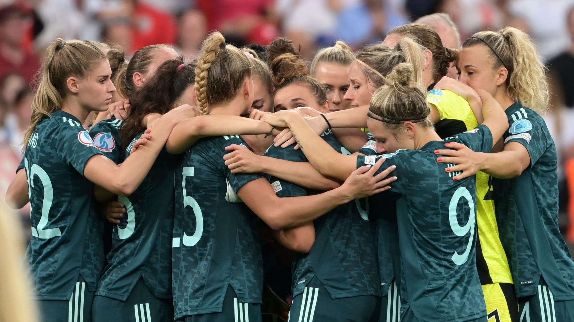 Finale der Frauen-EM: Deutschland verliert das Endspiel in und gegen England in der Nachspielzeit mit 1:2. Während vorne die Effizienz fehlte, konnte die Abwehrkette nicht alles verhindern. Die Einzelkritik.