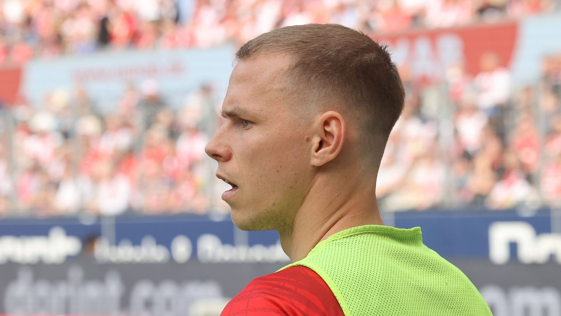 Ondrej Duda auf dem Feld (Archivfoto): Auch er ist kurzfristig gar nicht im Sommer-Trainingslager dabei.