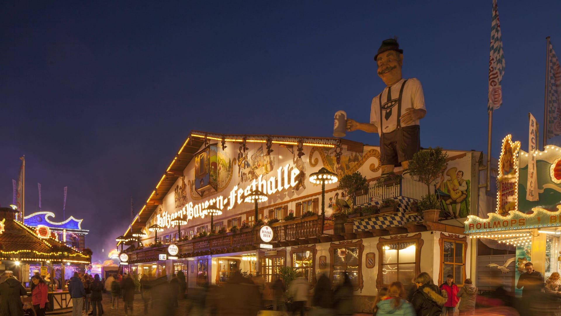 Das Bayernzelt auf dem Bremer Freimarkt: Der Schaustellerverein hat ein Auge auf Songs, die in Fahrgeschäften und Gastrobetrieben gespielt werden.