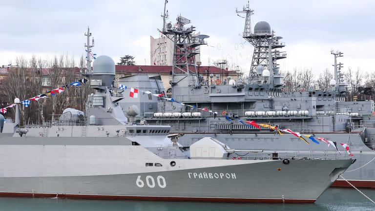 Sewastopol (Archivbild): Die Ukraine und Russland machen gegenteilige Angaben zu einem angeblichen Angriff auf die russische Schwarzmeerflotte.