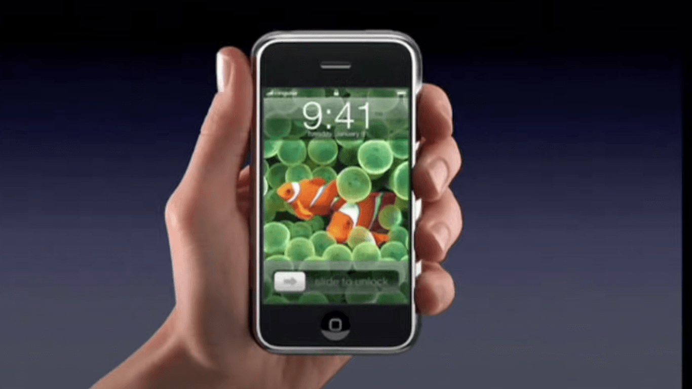 Erstes iPhone mit Clownfisch-Hintergrund: Apple bietet das Bild im neuen iOS-Update an.
