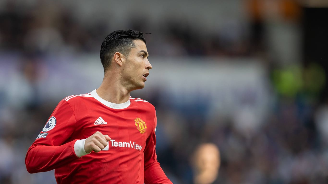 Cristiano Ronaldo: Der Superstar fliegt nicht mit ins Trainingslager von Manchester United.