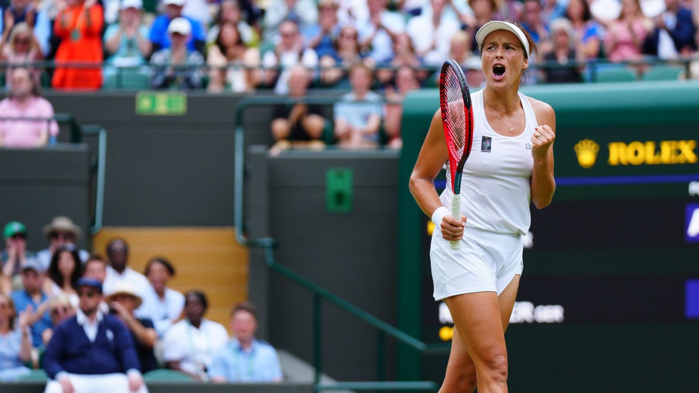 Jubelpose in Wimbledon: Tatjana Maria erreichte beim bedeutendsten Tennis-Turnier der Welt im Juli erstmals ein Grand-Slam-Halbfinale. Als zweifache Mutter im Alter von 34 Jahren.