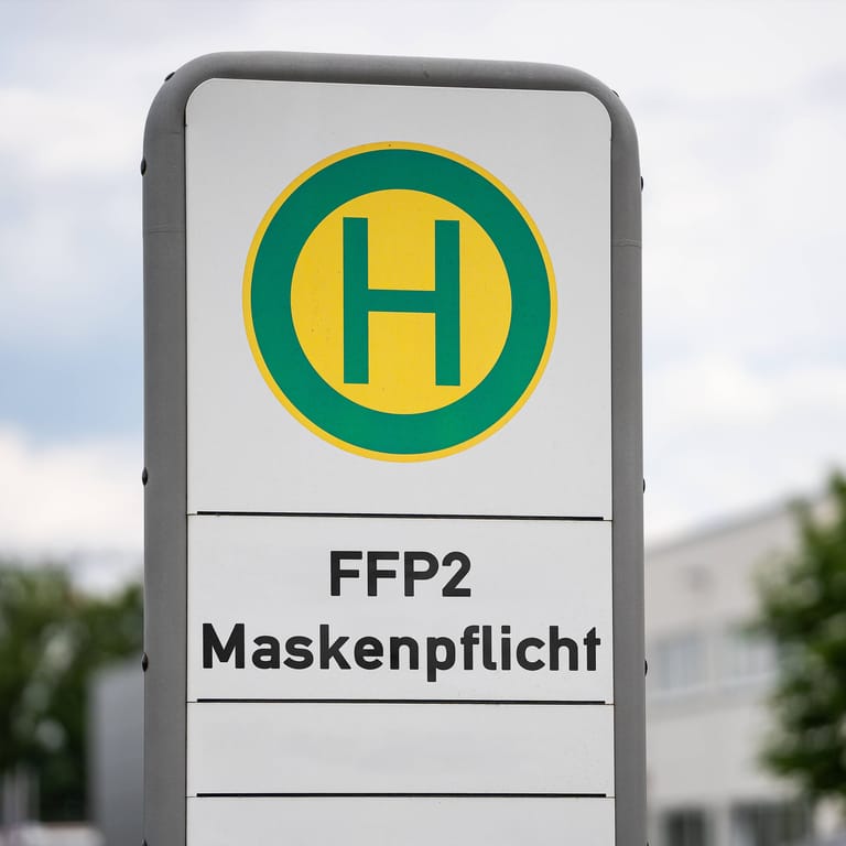 Bayern können aufatmen: Die FFP-2-Maskenpflicht in Bus und Bahn ist gefallen.