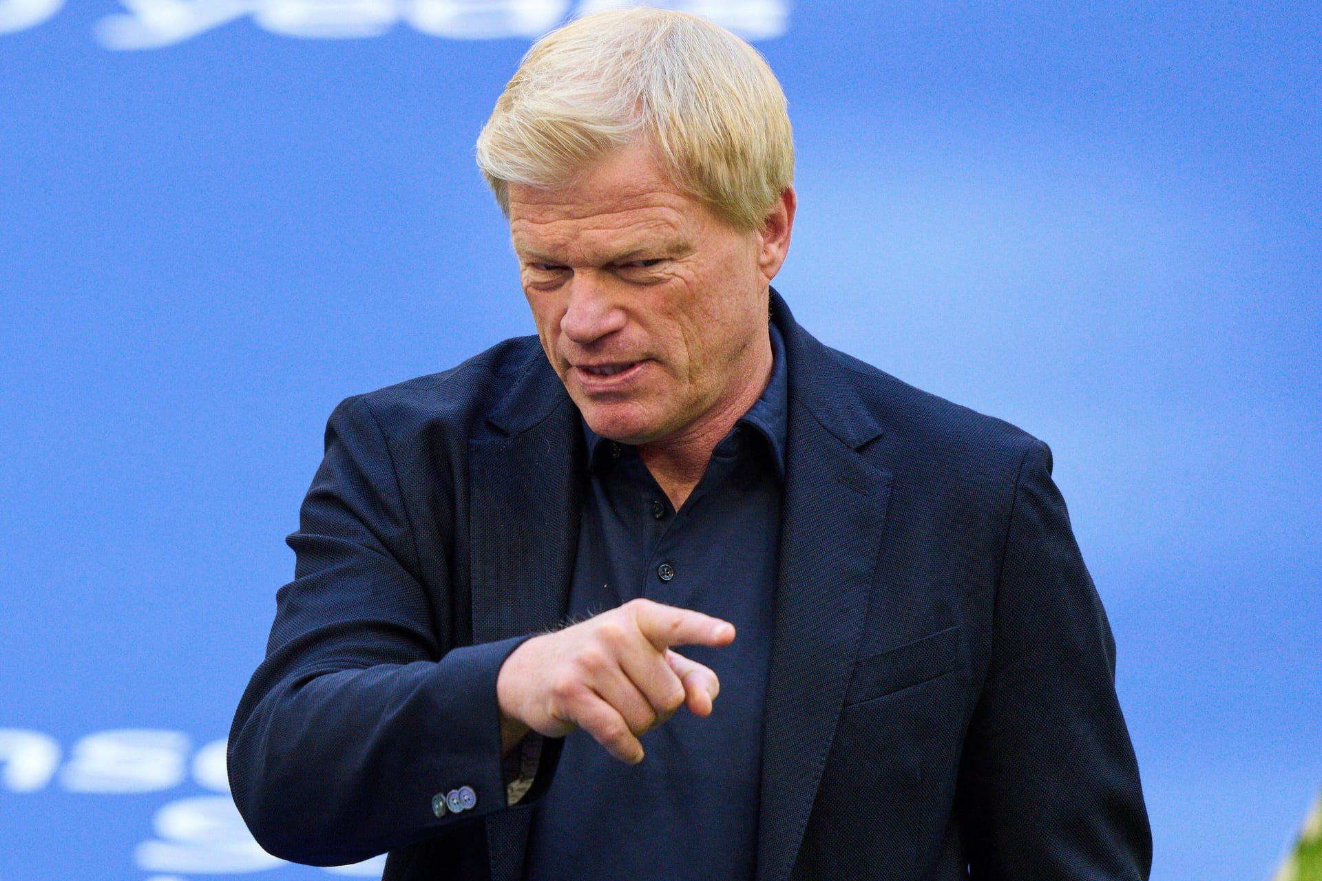 Oliver Kahn: Der Vorstandschef des FC Bayern spricht über mögliche kommende Transfers.