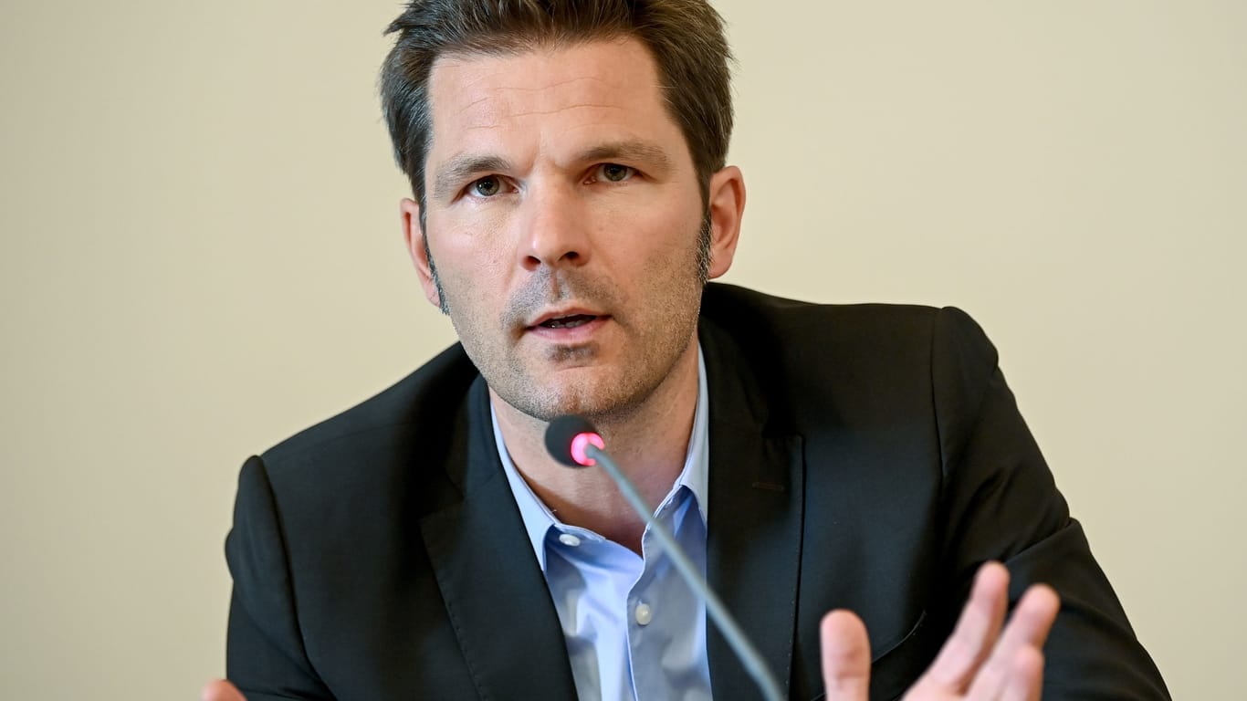 Steffen Krach, Regionspräsident der Region Hannover: Er fordert nach dem 9-Euro-Ticket ein bundesweites 365-Euro-Ticket