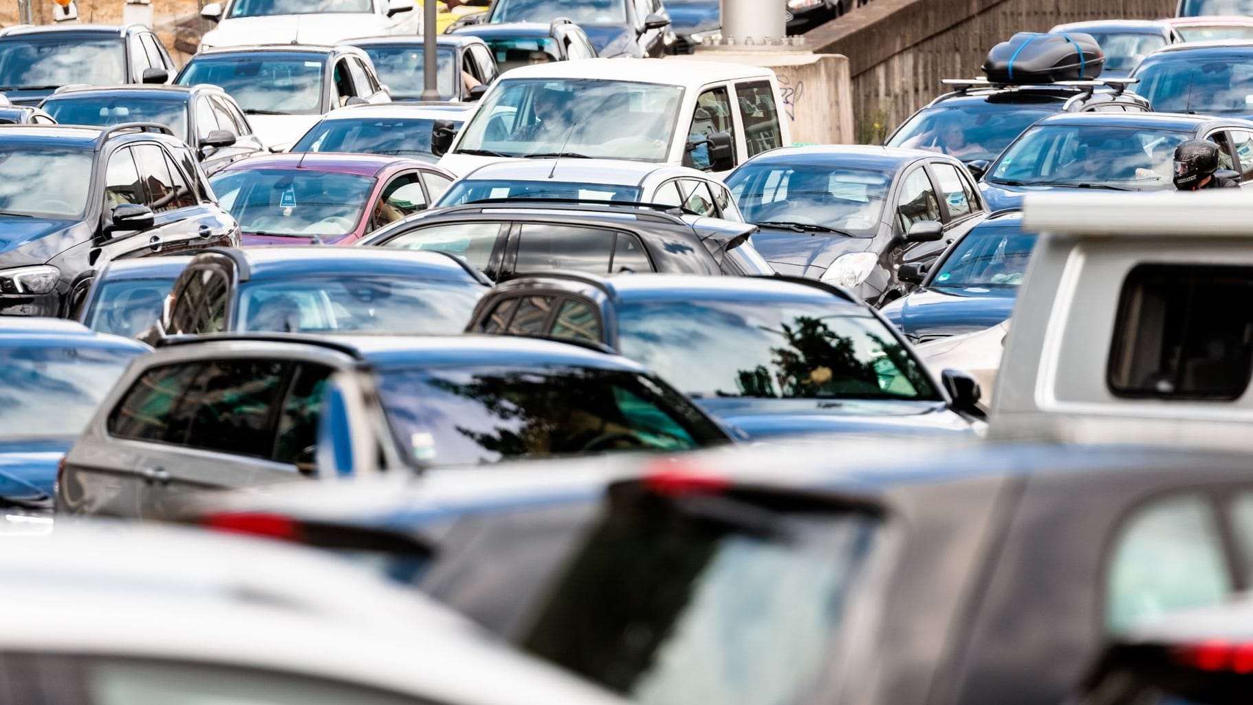 Stau wegen Elbtunnel-Sperrung