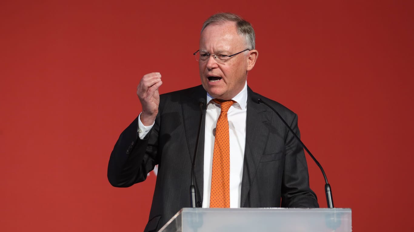 Stephan Weil, Ministerpräsident von Niedersachsen (Archivbild) fordert eine Rückkehr zu kostenlosen Bürgertests.